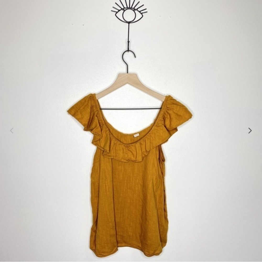 Old Navy Ruffle Neck Blouse - M